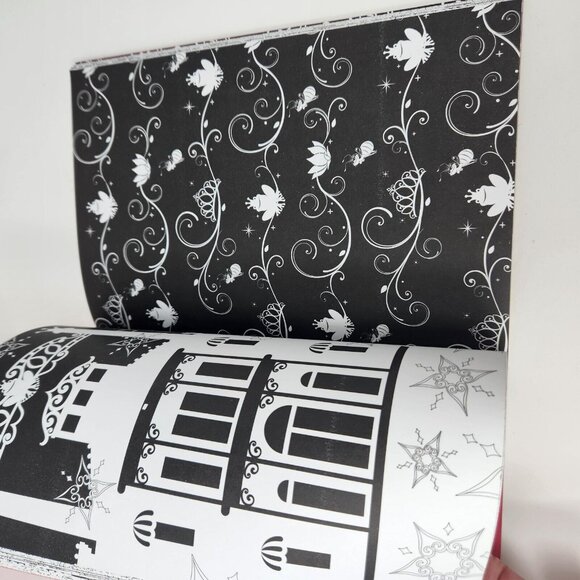 Art Therapy: Disney Princess: 100 Images to Inspire Creativity and Relaxation - Picture 9 of 12